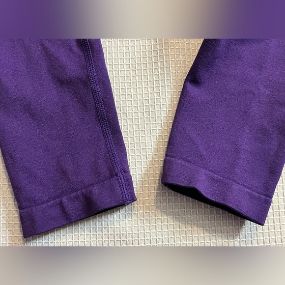 Aurola Seamless Super Stretch Power Purple Leggings for Women - Picture 4 of 11